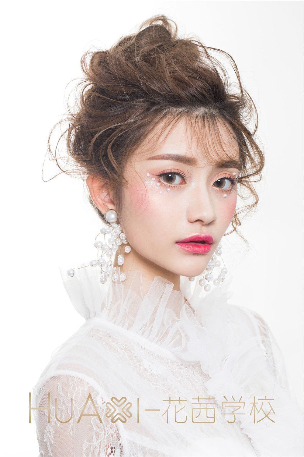 怎么做韩式新娘妆？花茜化妆师教你怎样更甜美