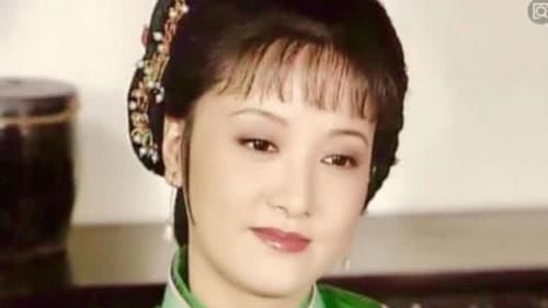  [过度的保养]62岁杨丽萍和63岁邓婕告诉你，过度保养和自然衰老的差别