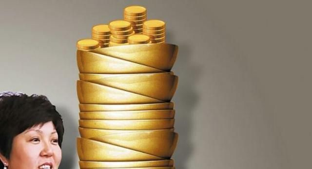 九江一个美女不足三十岁就做了副县长，可惜只当了三个月