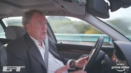 国外节目夸中国公路世界第一，不限速高速也准备有了