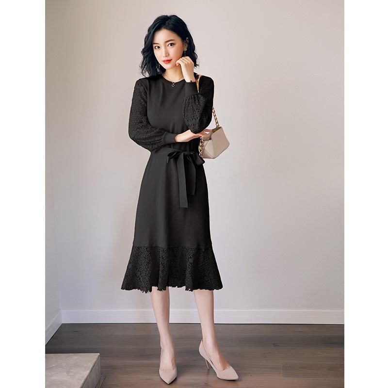 女人再瘦，也别穿紧身裤!试试这“新鲜出炉”的秋裙，美嫩美嫩的