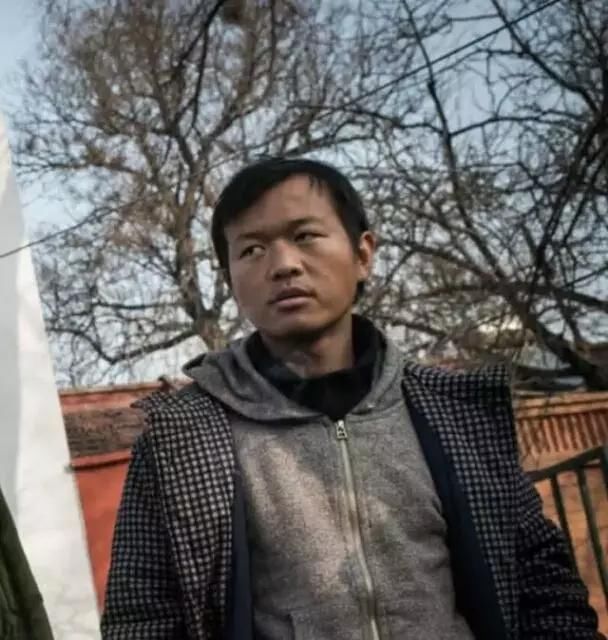 王宝强替身潜规则女星，抓现行被暴打，宝强身边还有靠谱的人么？