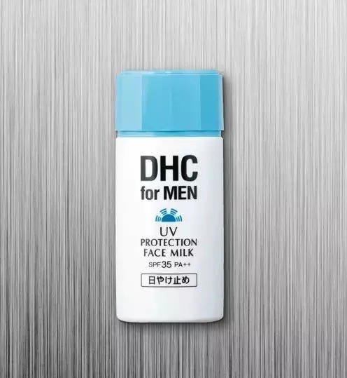 坤音四子“过敏脸”出道妆，这画风是致敬98年的王菲吗？