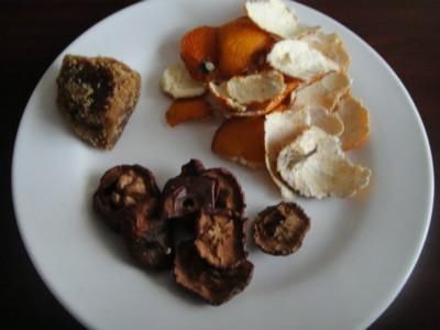 陈皮这样泡水，早晚吃一点，清肠排毒，一周瘦5斤，还养颜嫩肤