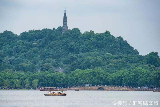 中国最美10条火车旅行线路，最适合一个人去旅行