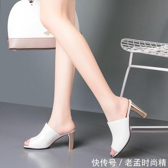 『拖鞋』精美的时尚凉拖鞋,出门逛街穿上它,你是绝对耀眼
