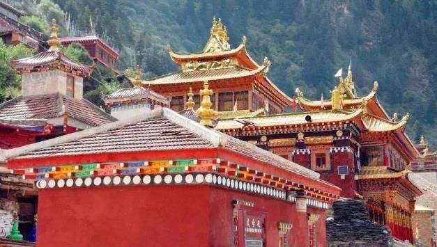 国内这一秘境，是财神居住的地方，也是高僧们向往的修行胜地