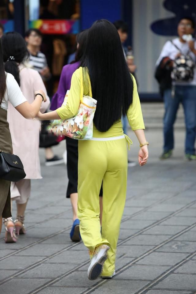 裤子|街拍:还是阔腿裤套装的少妇更有女人味