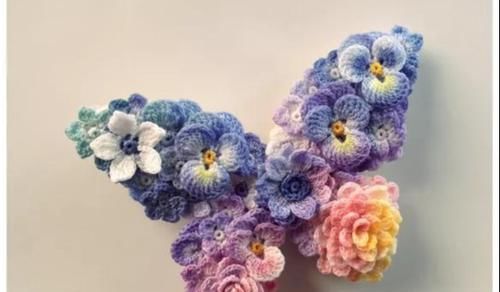  #胸针#外网的钩针小花好美，编织朵小花，做一个春天的胸针！DIY手工