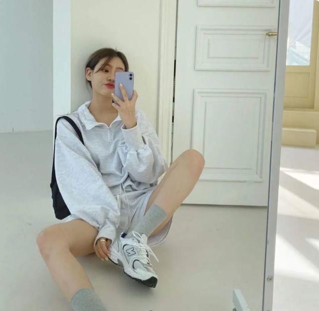  看起来：小白鞋失宠了！这4双春季 “仙女单鞋” 正流行！哪双最让你心动？