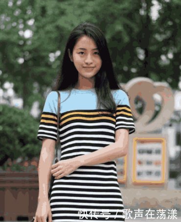 街拍 黑丝透视裙性感, 一双白皙大美腿看不够!