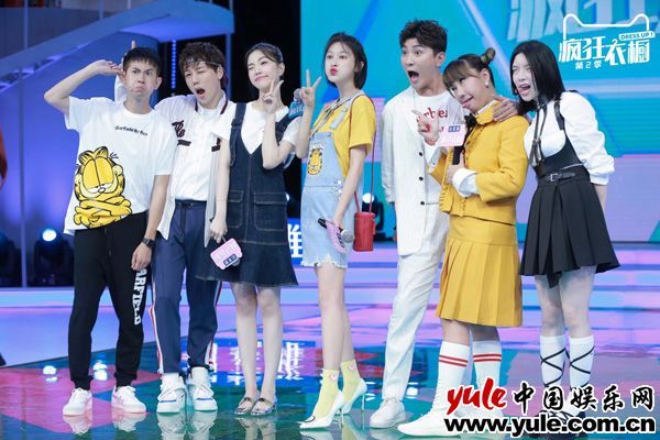 《疯狂衣橱》第二季张俪裹着围裙就来了?果然颜好腿长就任性