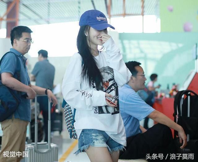 王思聪手撕李小璐，曝光1400万背后出轨真相，贾乃亮“绿”的彻底