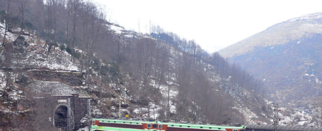 我国修建这条铁路时被西方媒体嘲笑，建成后却被称作“世界奇迹”