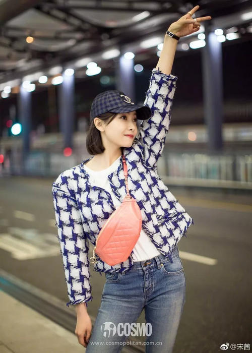 《幻乐之城》就是王菲带领的大型时装秀