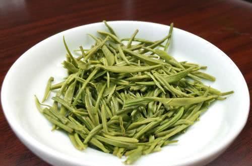 「肝癌」肝癌是“吃”出来的？注意：天天吃的4种食物，其实在滋养癌细胞！