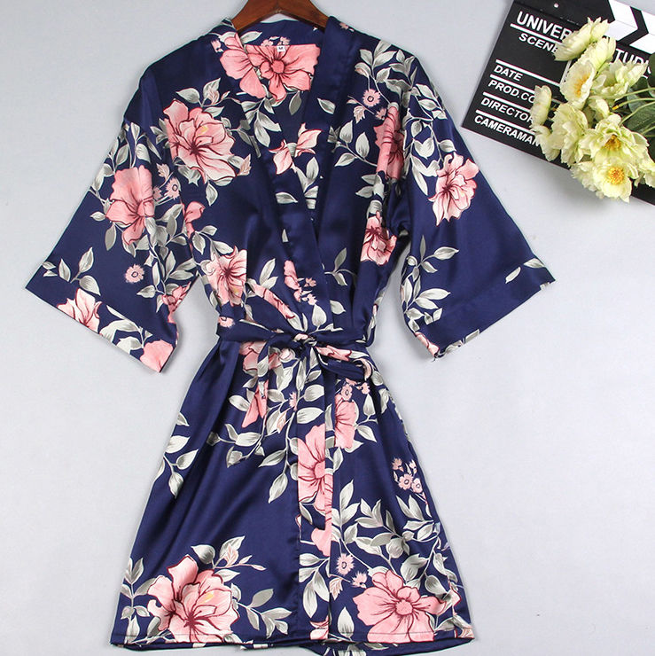 办公室的女人到家就脱三角裤!学香港女人这么穿，紧而不露忒撩人