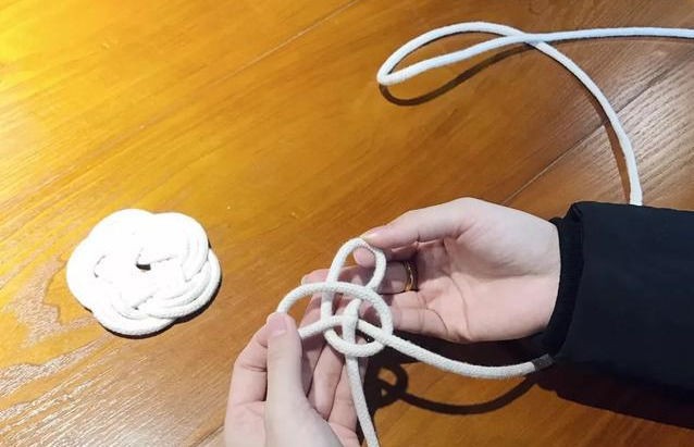 『编绳』结绳编织DIY,棉绳就能编个好看又实用的杯垫,编绳附教程!