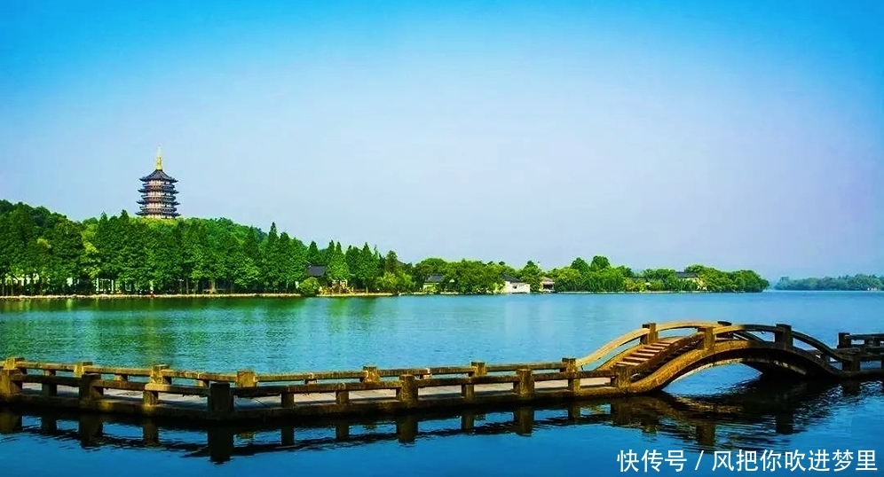 黄金周10大旅游城市，成都综合实力最强，重庆游客数量遥遥领先