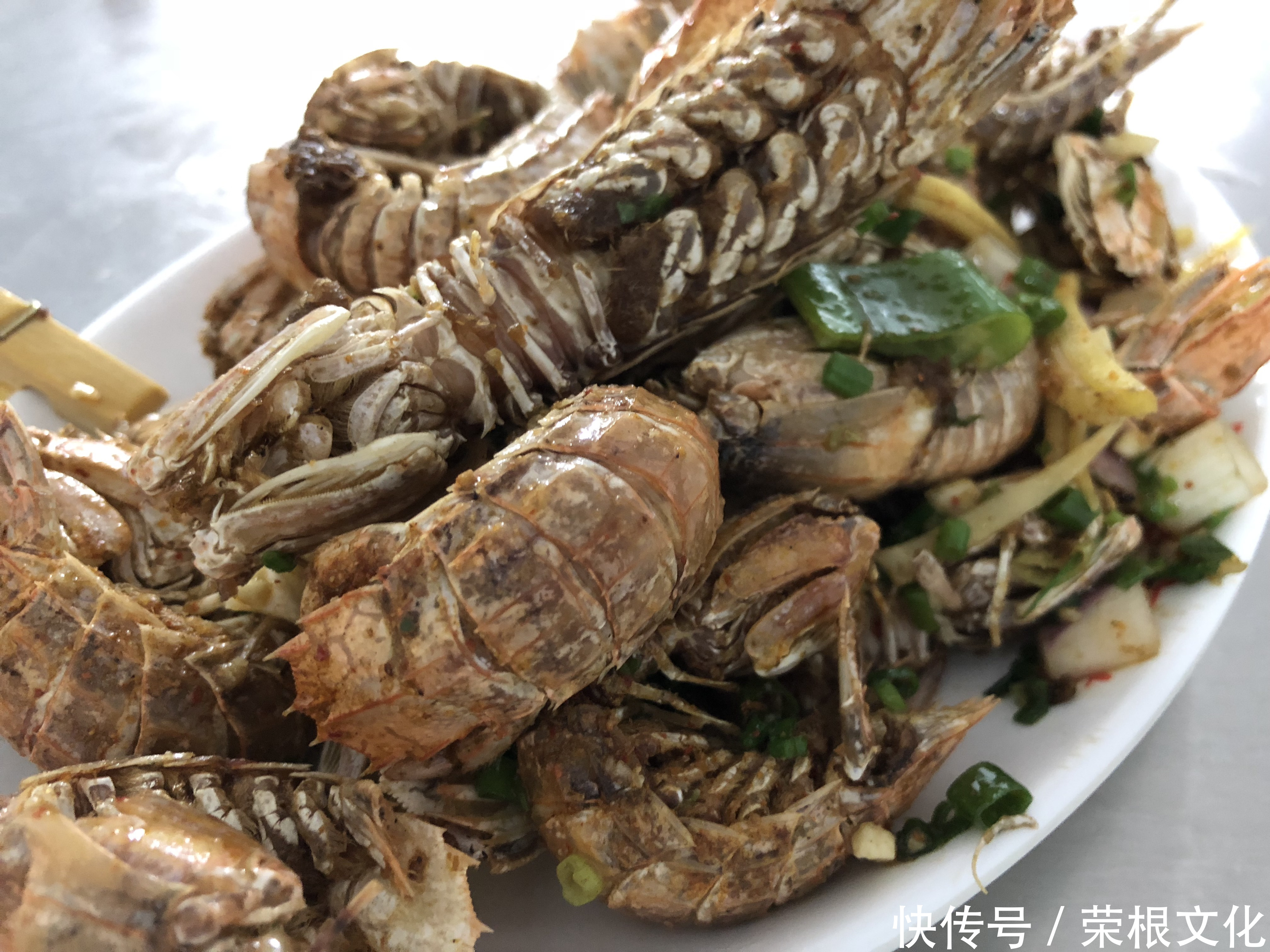 因大海到三亚，爱上大海