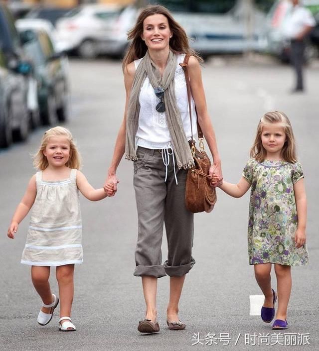 西班牙王后太会穿啦!气质不输梅拉尼娅，难怪二婚还能嫁国王!