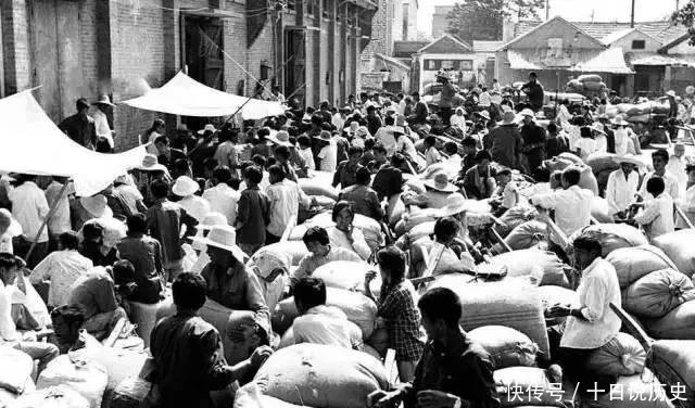  中国农村：80年代的中国农村是什么样子的 90后都没见过!