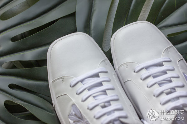 【好物分享】 篇十:方头AJOY SAHU小白鞋，穿出与众不同style!