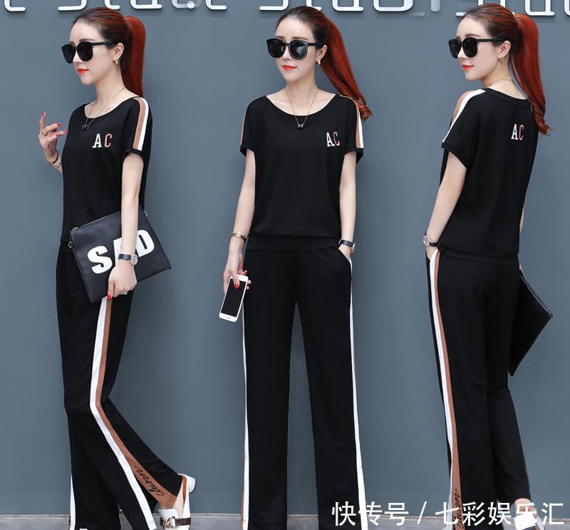 42岁老婆从不穿裙子,天天穿这运动套装,年轻10岁,超显美嫩