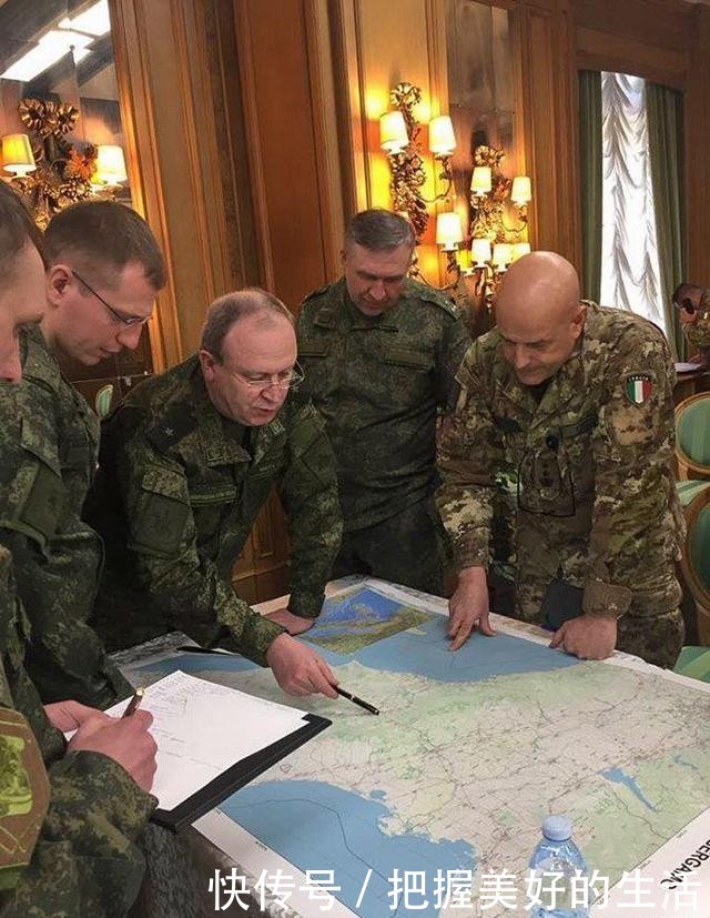 「演练」俄军驰援意大利遭质疑:80%装备根本没用,趁机演练生化战争