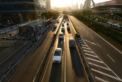  「GDP」经济最发达的中国城市：GDP破4万亿，挤进世界一线城市