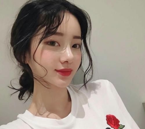  脸上@脸上有这4个特征的女生，属于天生“颜值”高，你占了几个？