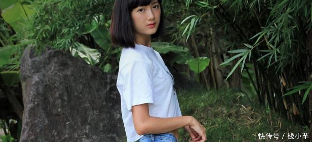 时尚穿搭显气质又显清爽的牛仔短裤，简简单单的塑造出女人的美