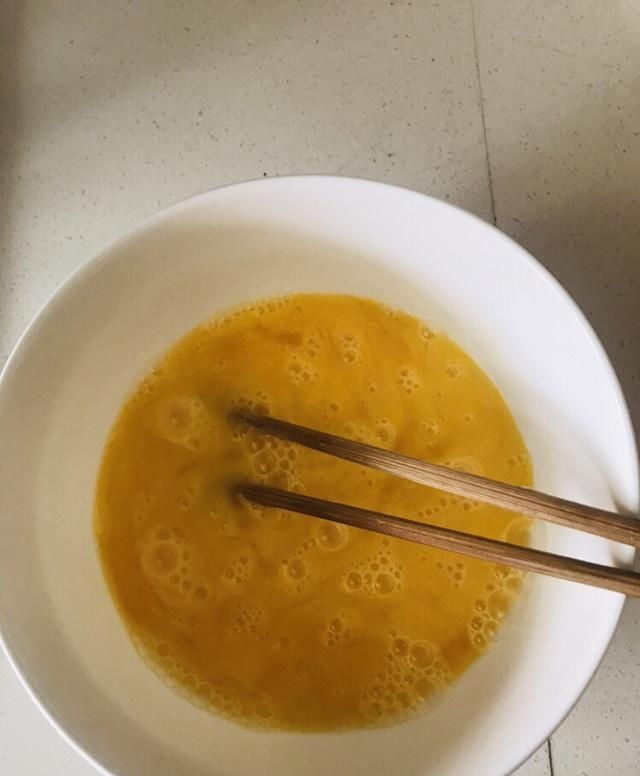  『增强』野葱炒鸡蛋，吃了不感冒，增强免疫力