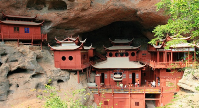 中国最神奇的三座寺庙，山西和河北各一座，最后一座堪称“奇迹”