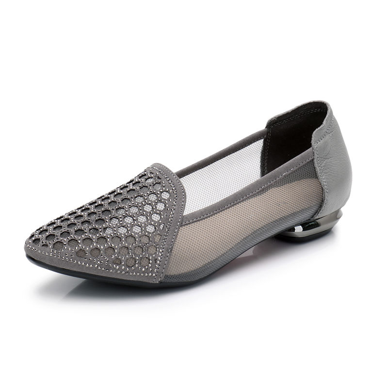 现在的妈妈鞋可真高级,舒适还柔软,真是开心