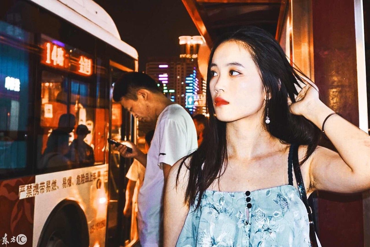 艳遇--我拍个美女养养眼