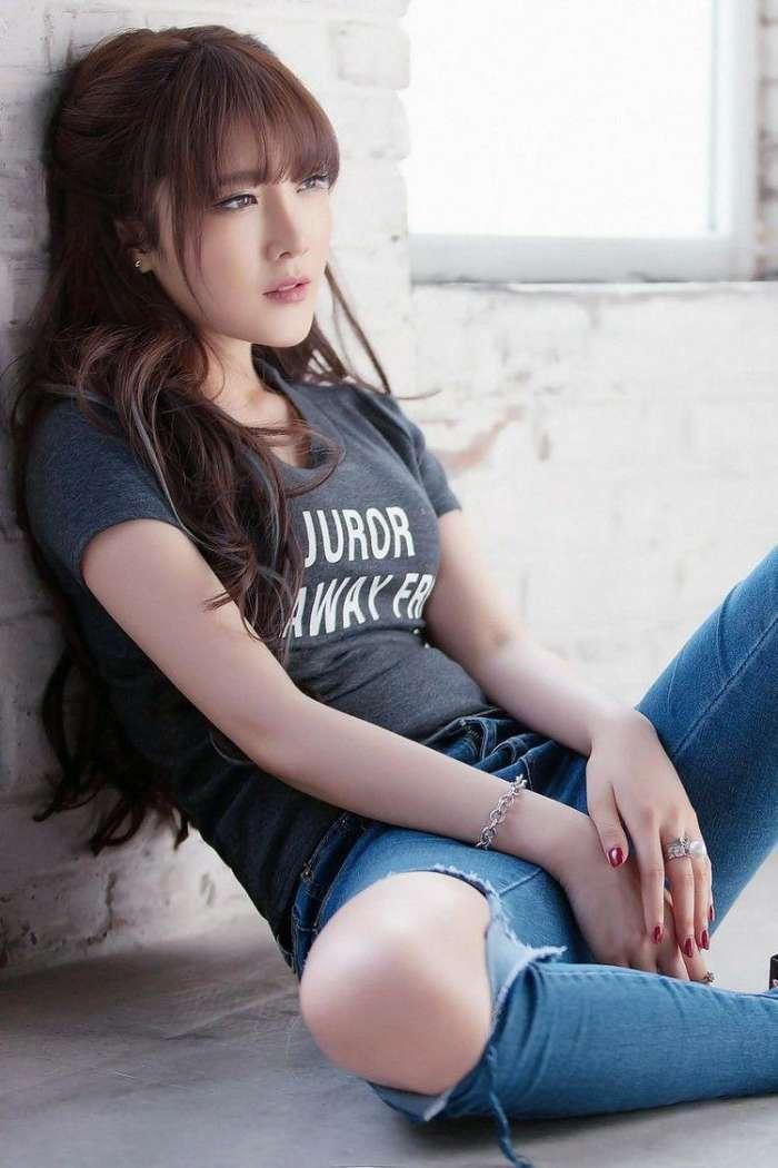 紧身裤优雅性感不容错过，增加不少的立体感，有着小轻淑女的优雅