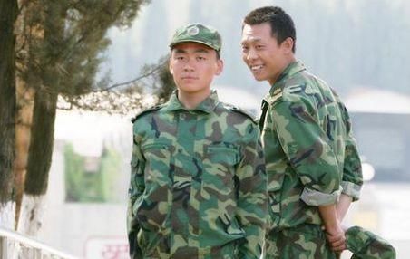  [电视剧]跑了十年的龙套得不到重用，女友嫌他落魄而弃他而去，今大器晚成