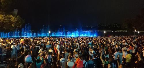 中国最有名的喷泉,需要安检才能进入,最近传来一个坏消息