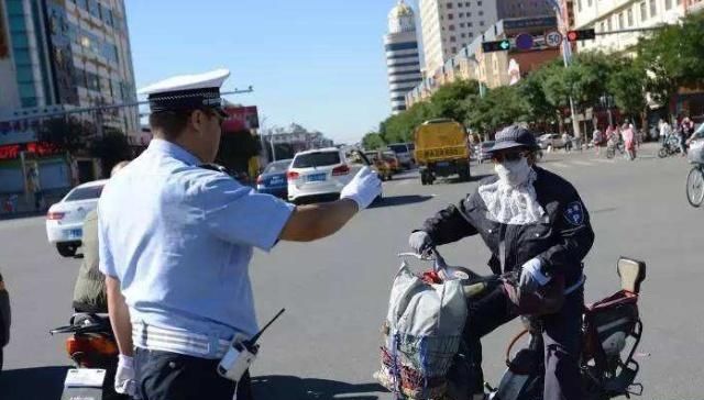  #电动车#电动车限行，老百姓以后的出行怎么办？专家给出了明确