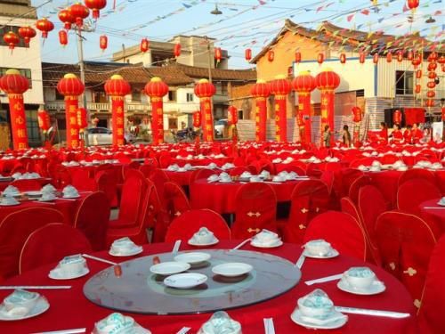  宴会@为什么那么多的农村人，都喜欢在家里办酒席？不去酒店办呢