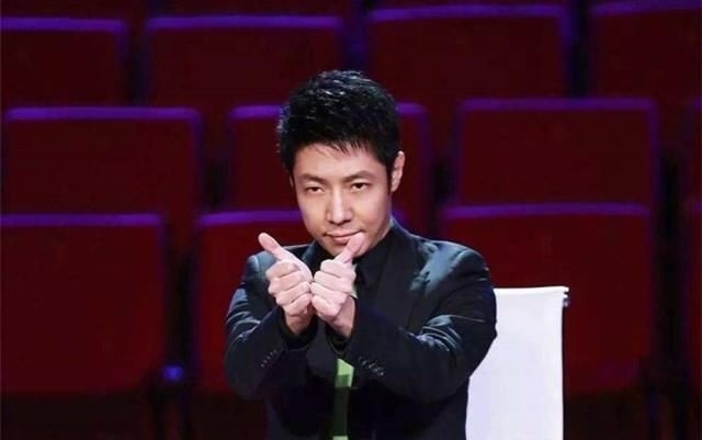  『狂扎』被萌娃怼到没话说？撒贝宁被蔡国庆儿子狂扎心，苦笑回答引来掌声