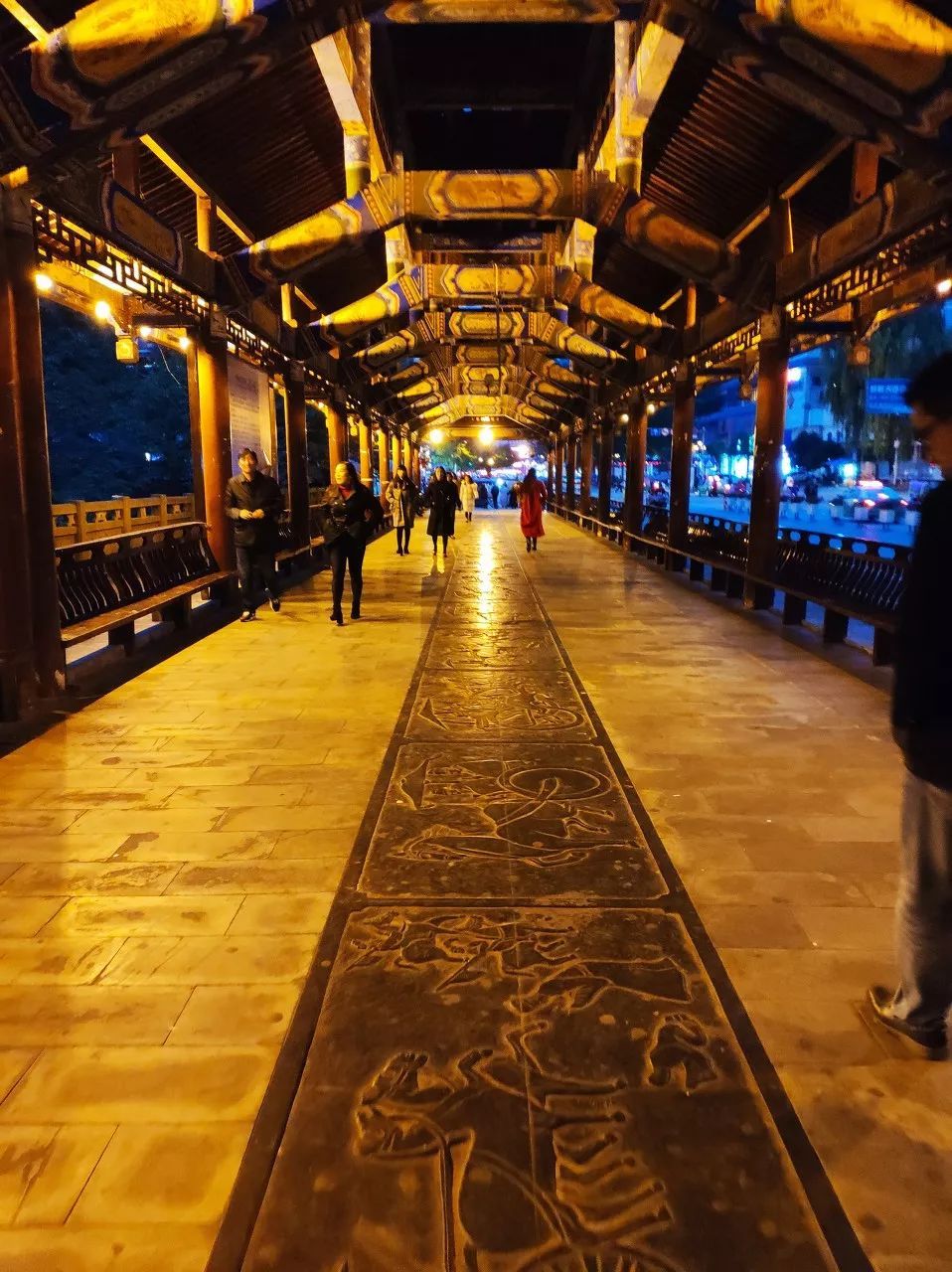 四川这座小城，叫板稻城亚丁，不输江南，藏着亚洲第一云海，高铁