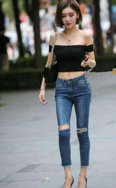 街拍:街头各是各样的时尚小姐姐，看看你喜欢那种风格?