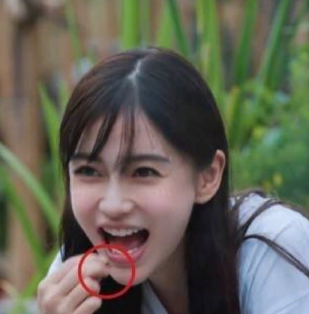 明星的假吃,baby靠错位,关晓彤假的离谱,而她的假吃最受好评