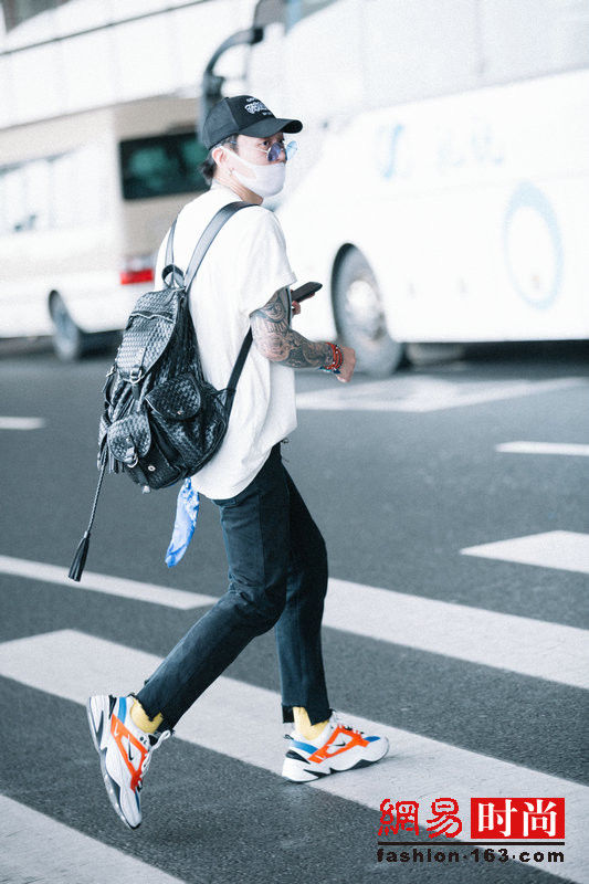 被耽误的穿搭博主 杨文昊私服酷帅范儿十足