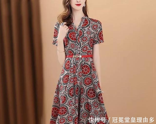 「下图」五月下旬,上了年龄的女人,少穿套装!学下图打扮,女人味十足