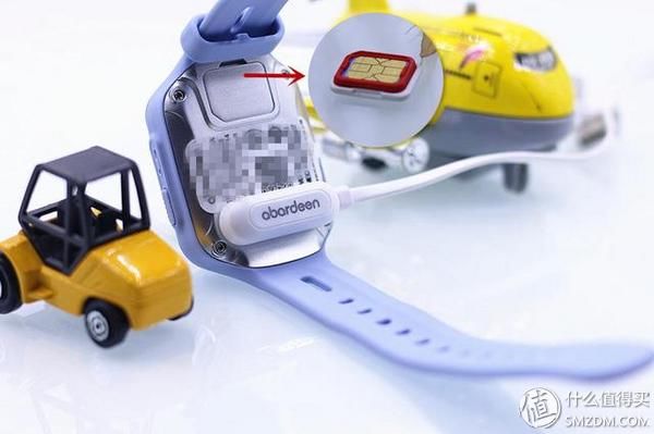 阿巴町 V600A儿童智能手表:IPX7防水+支付宝零钱管理