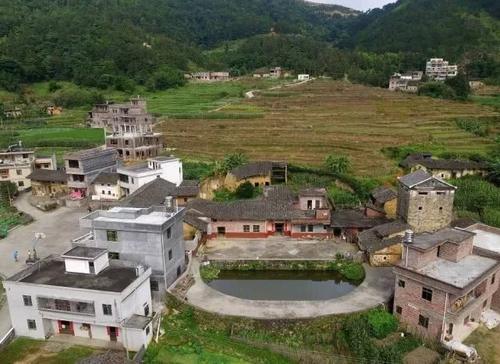  家里■农民或将“凭证吃饭”，农村家里有这3个证的，福利会很多