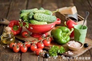  「无关」为何有的女人身上总散发香味？与化妆品无关，多半因为爱吃这几物
